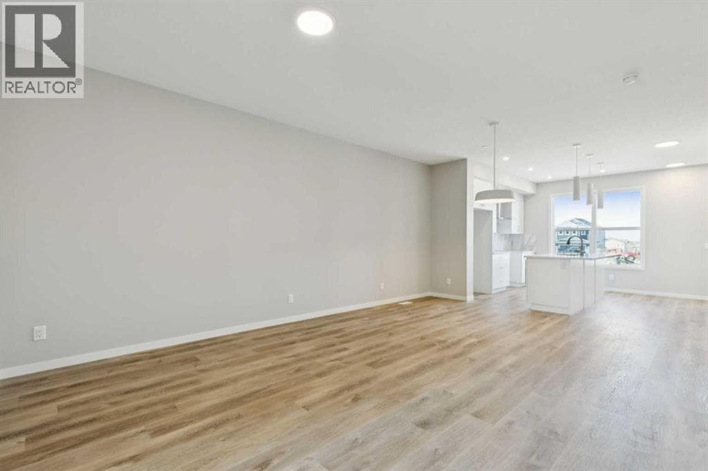 493 Hotchkiss Drive SE — photo 5
