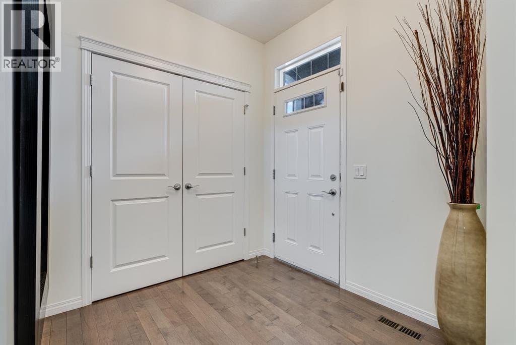 117 Mahogany Place SE — photo 3