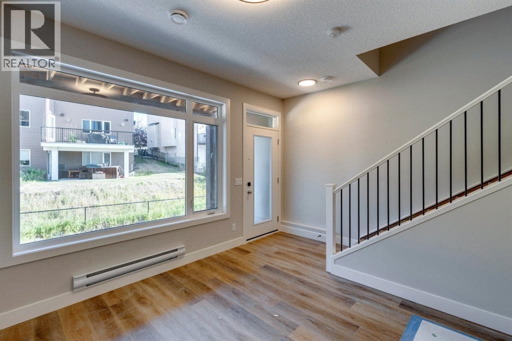 85 Royal Elm Green NW — photo 4