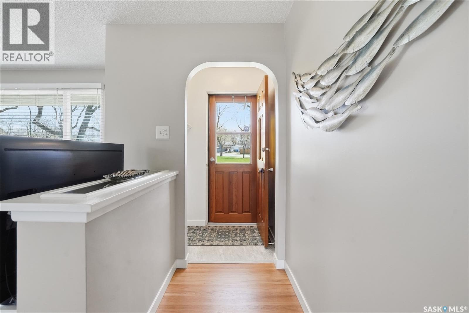 5654 Walker CRESCENT — photo 3