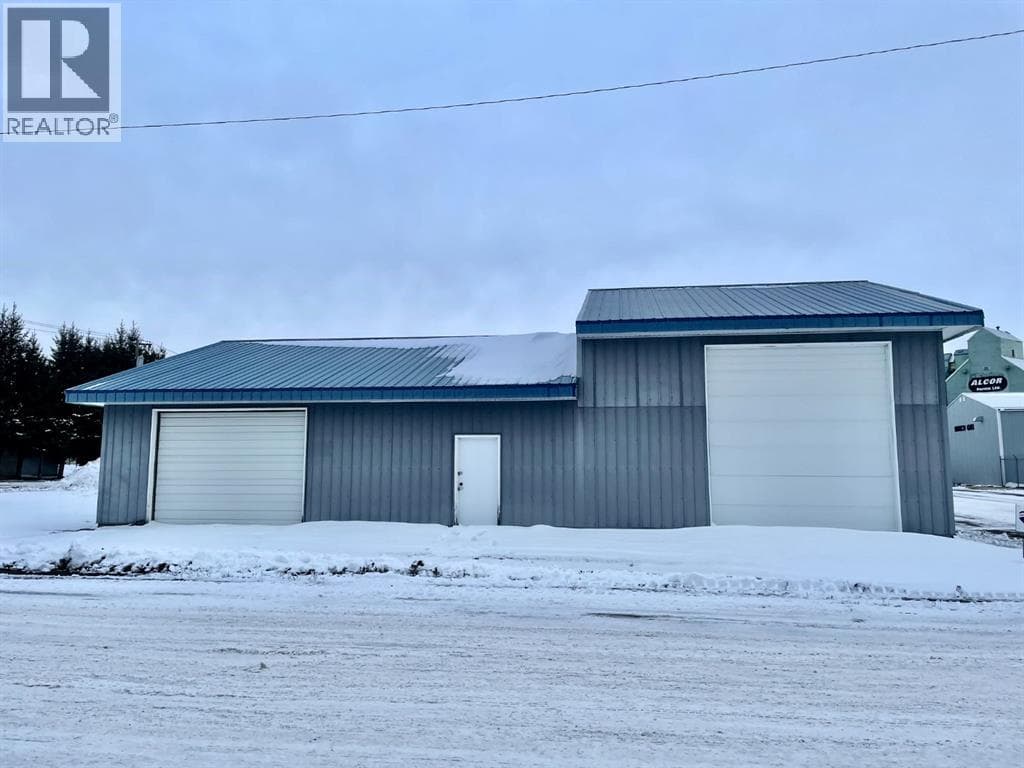 4904 51 Street — photo 4