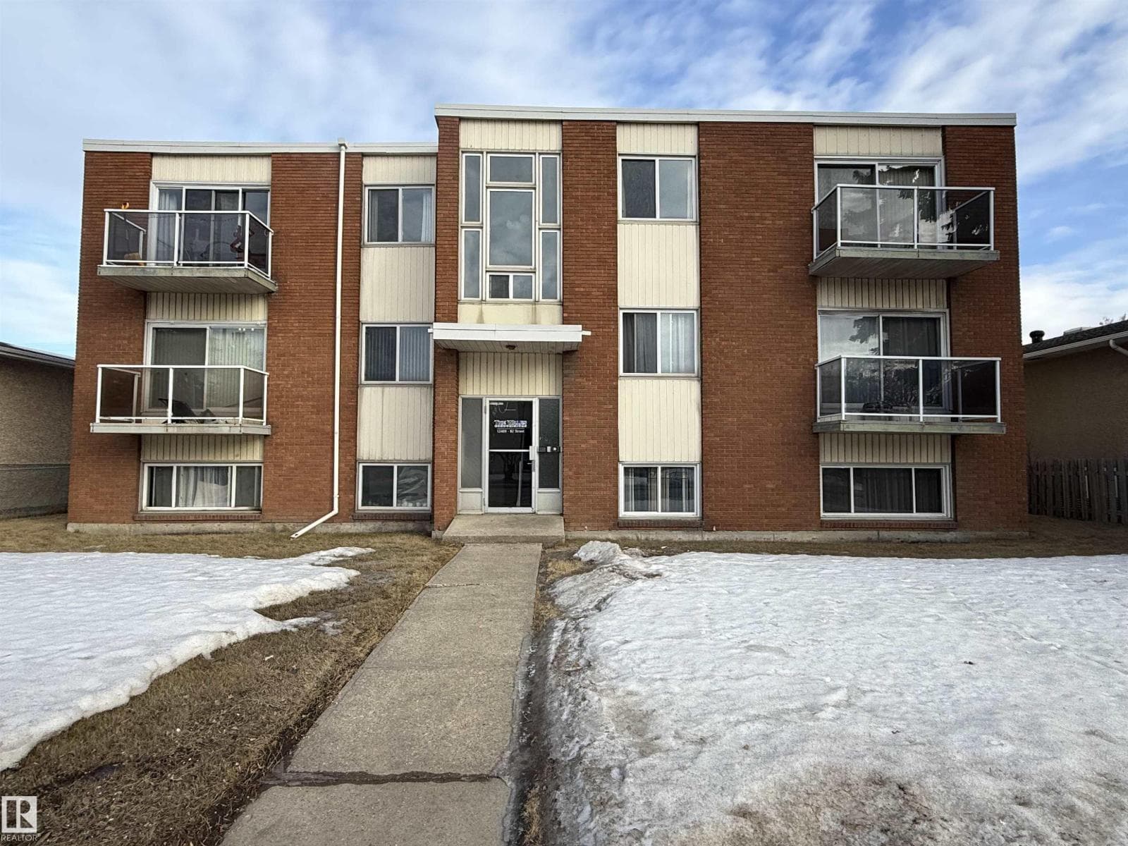 #102 12409 82 ST NW