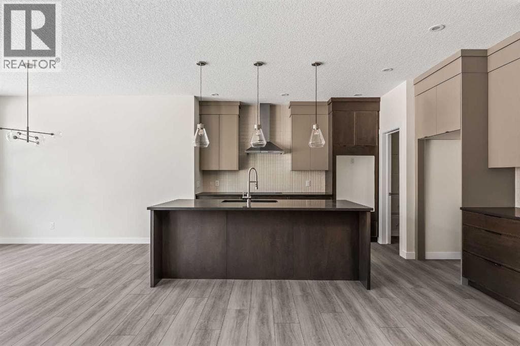 506 Lucas Way NW — photo 4