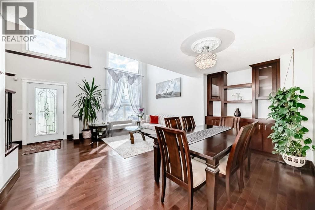 109 Royal Crest Terrace NW — photo 4