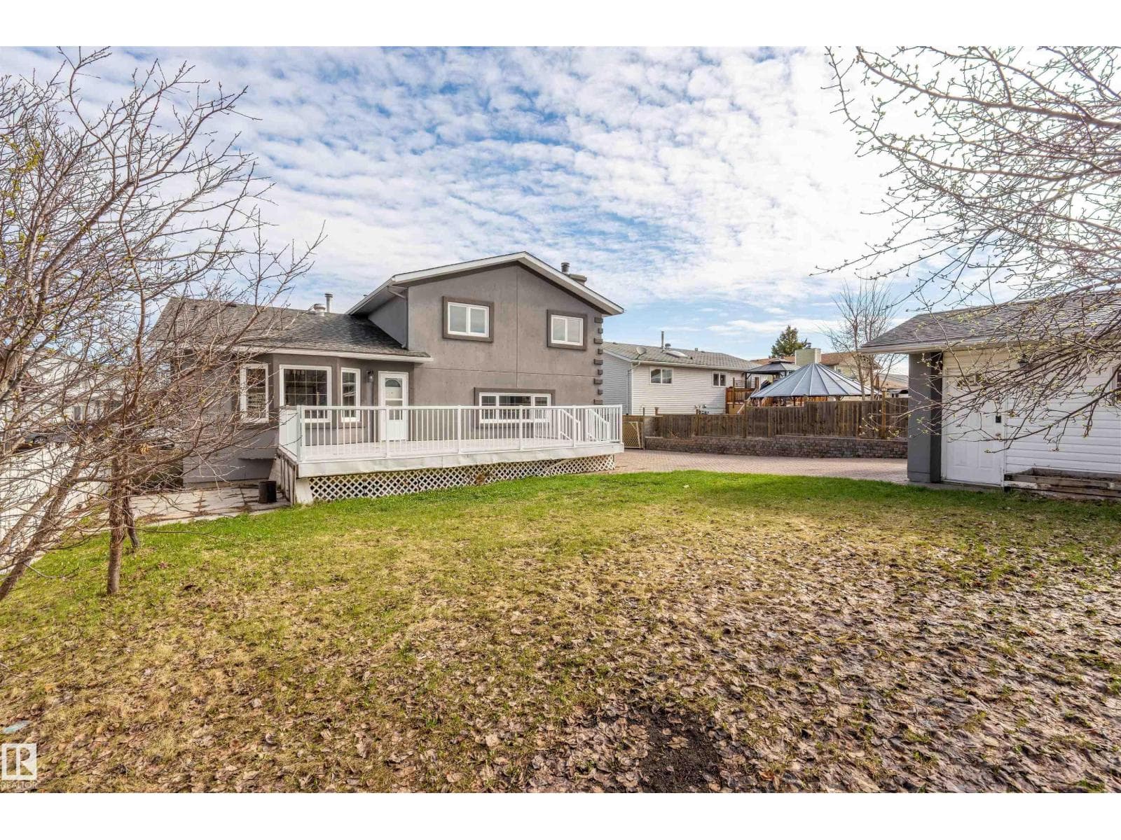 3917 52 AV — photo 4
