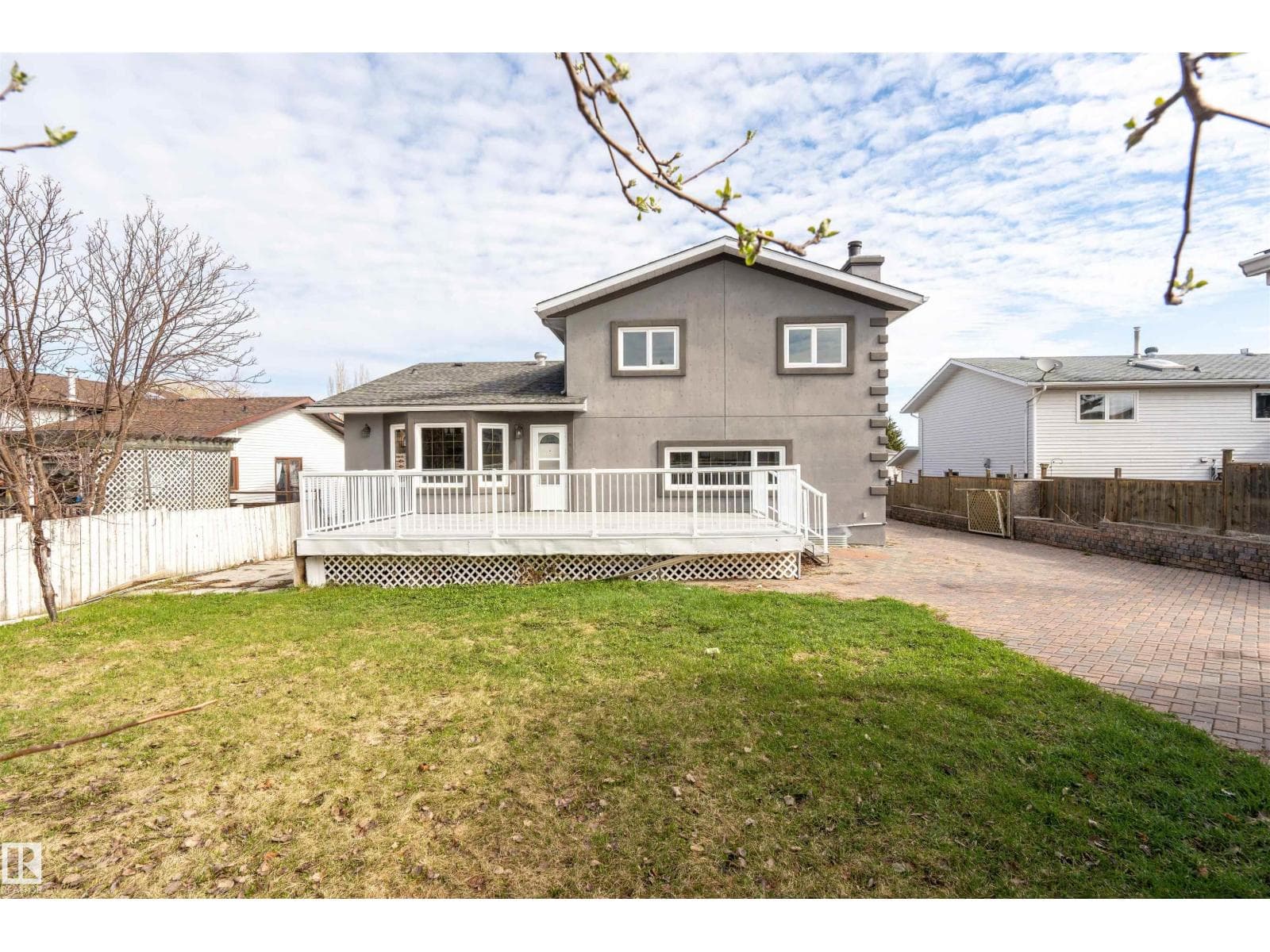 3917 52 AV — photo 5