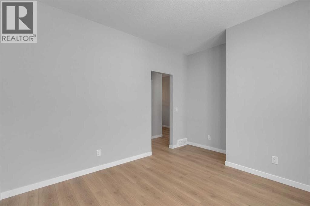 1277 Creekview Drive SW — photo 4