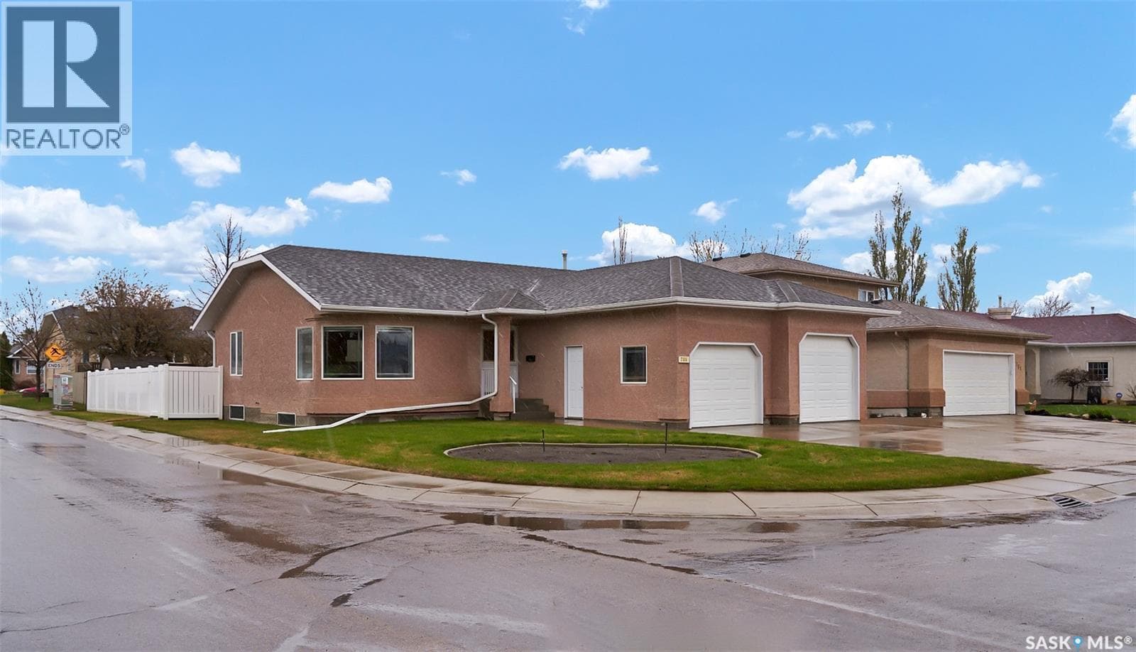 735 Fairbrother AVENUE — photo 3