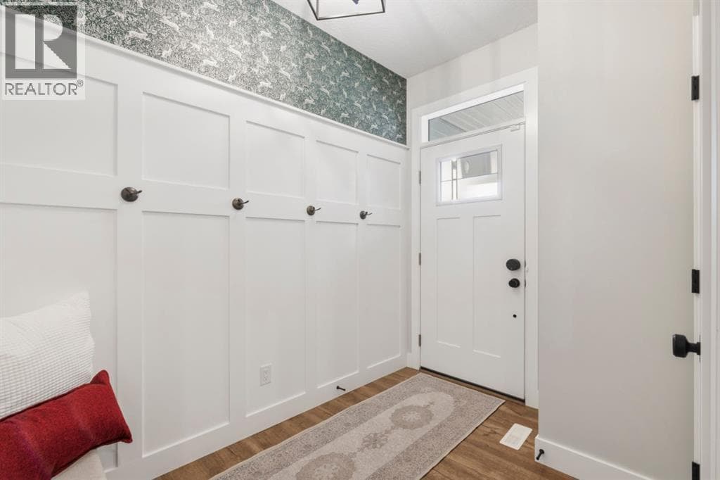 743 Seton Circle SE — photo 4