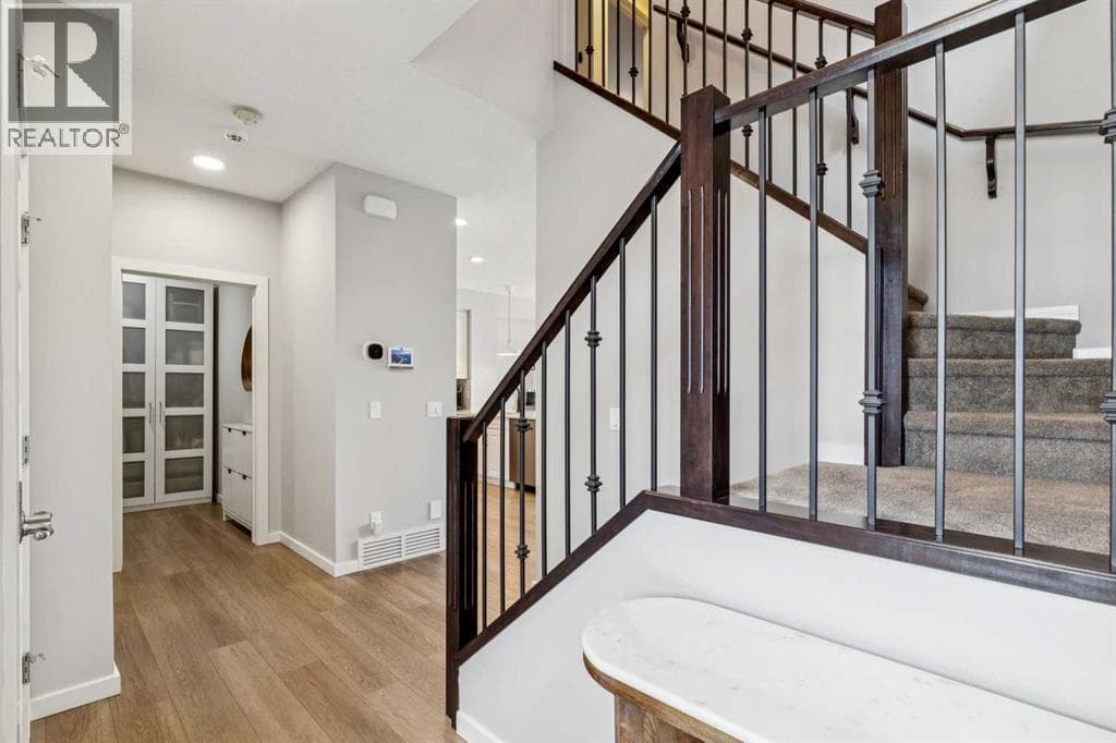 44 Legacy Landing SE — photo 3