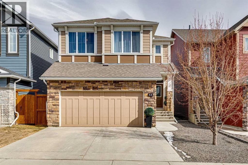 44 Legacy Landing SE