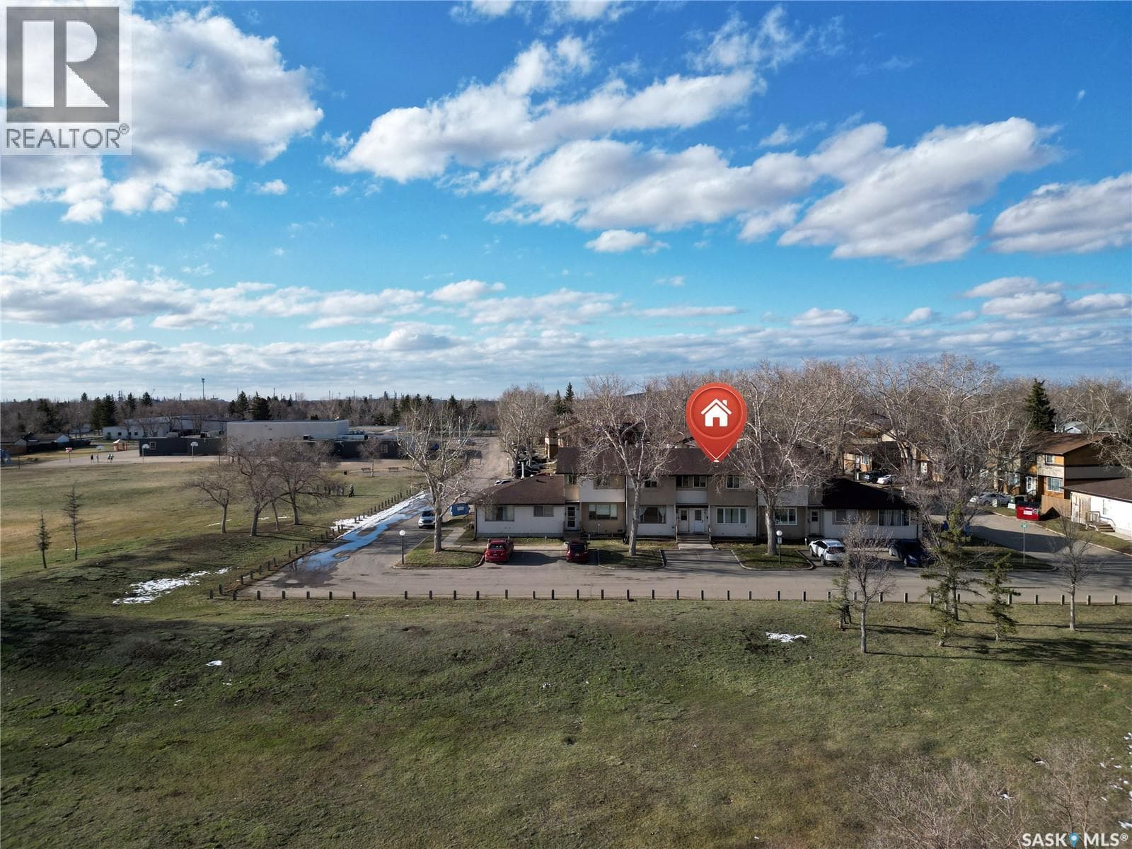 91 Mackenzie WAY — photo 2