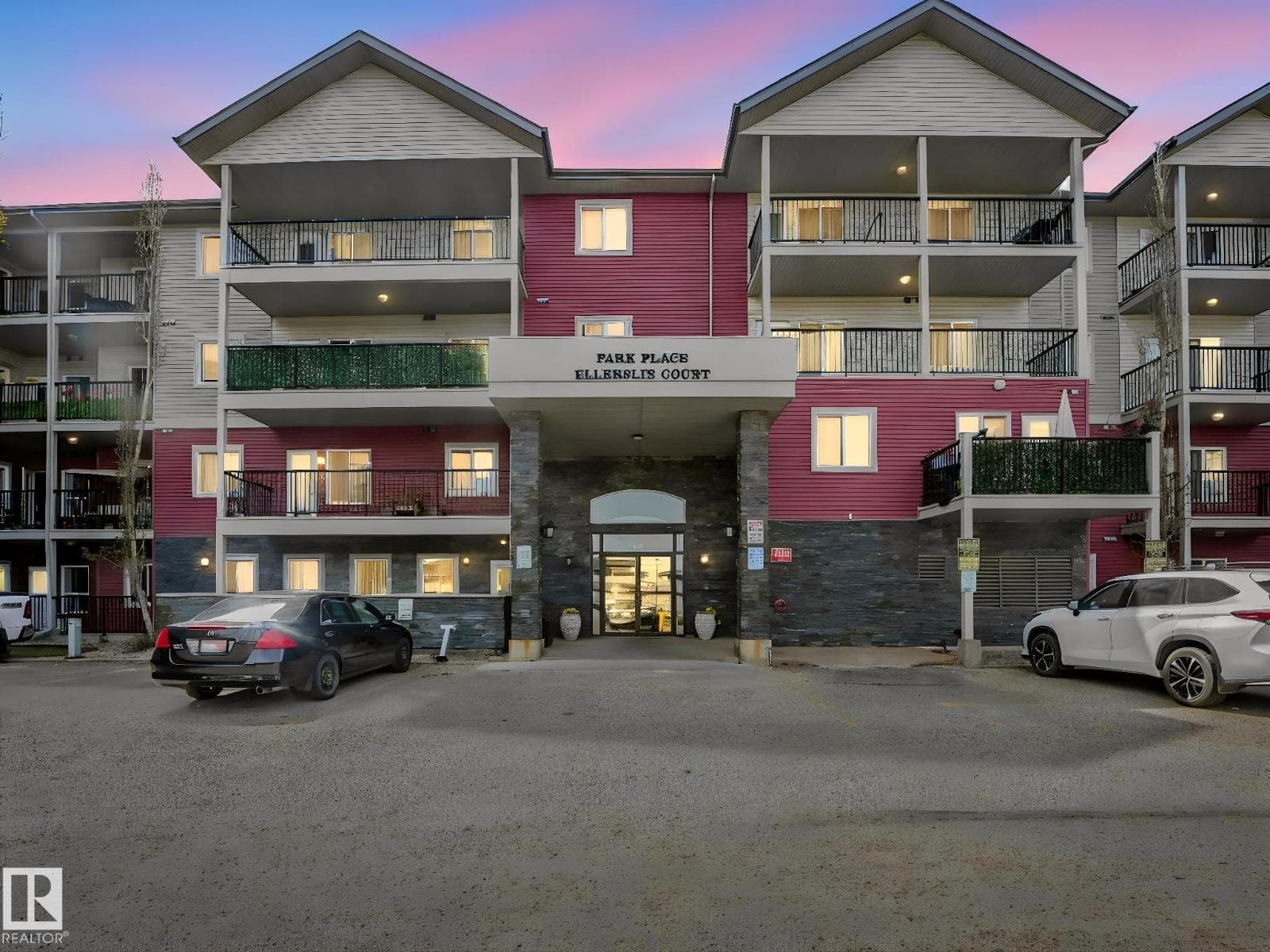 #216 111 EDWARDS DR SW