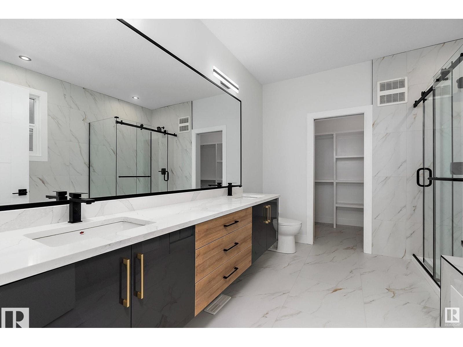 138 SOUTH RAVINES DR — photo 3