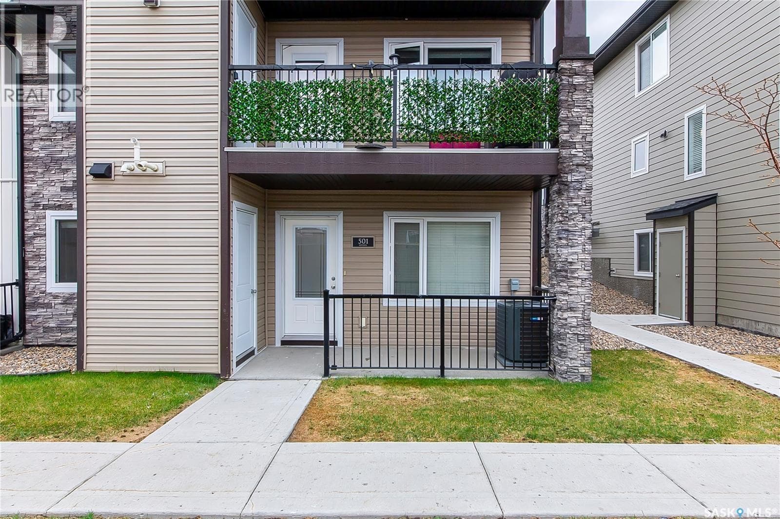 501 110 Akhtar BEND