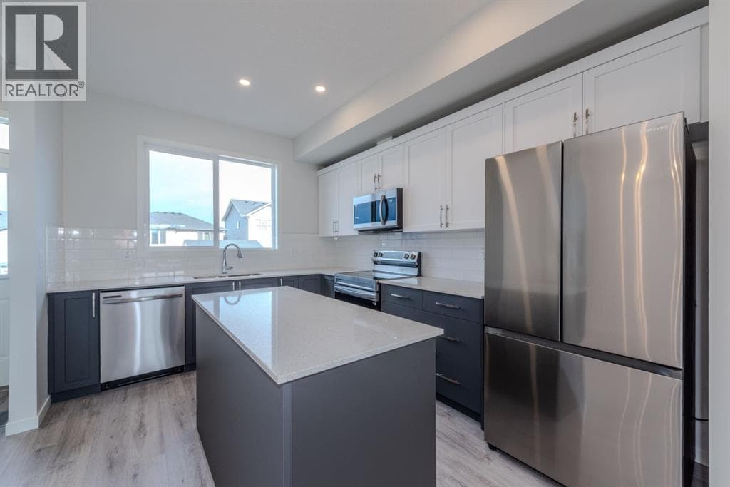 90 Edith Green NW — photo 3