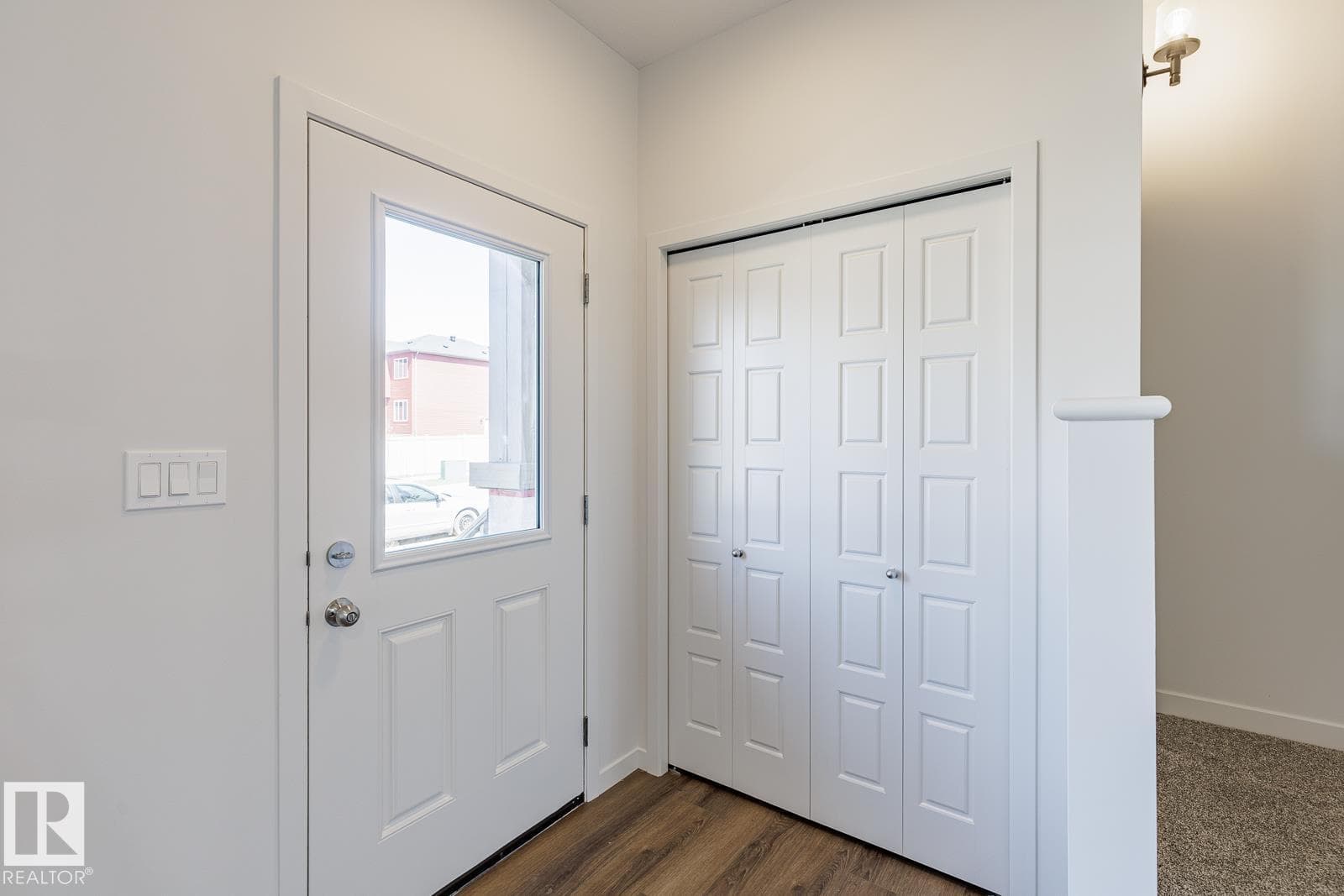 3613 Triomphe BV N — photo 2
