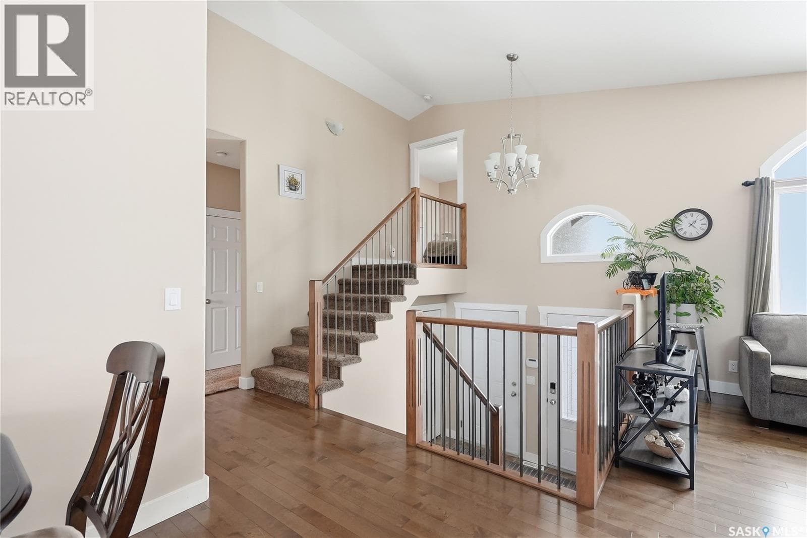 335 McCallum LANE — photo 3