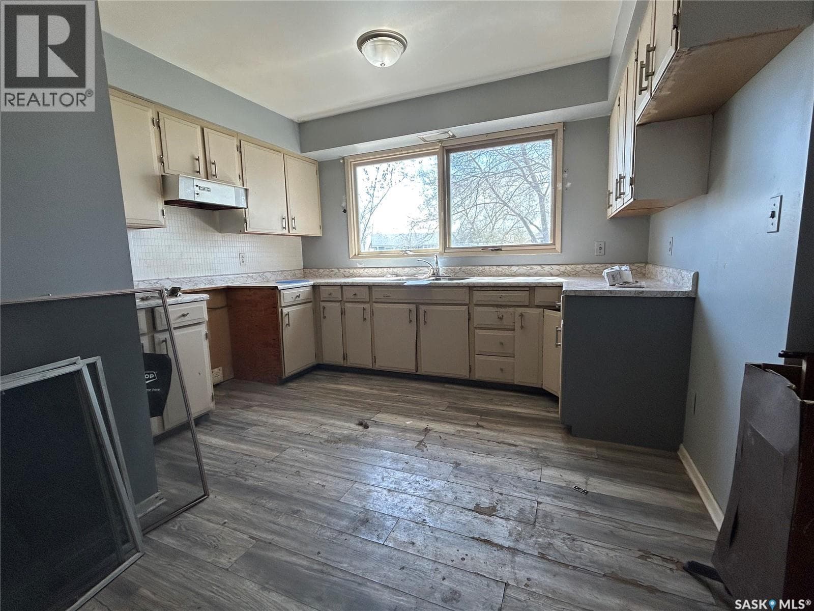 825 Valley STREET — photo 4