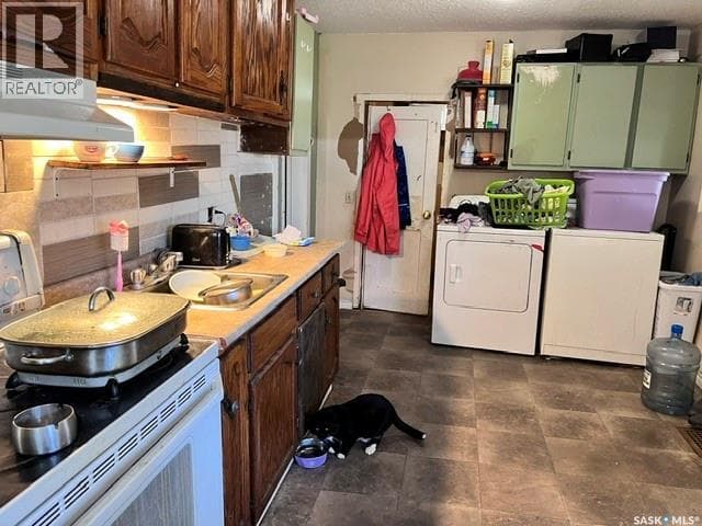 120 1st STREET — photo 2