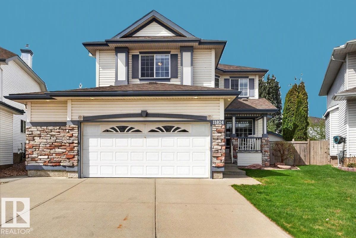 11824 13 AV NW