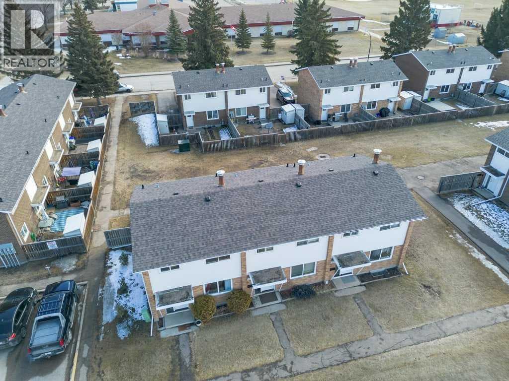 1003, 3907 39 Street — photo 2