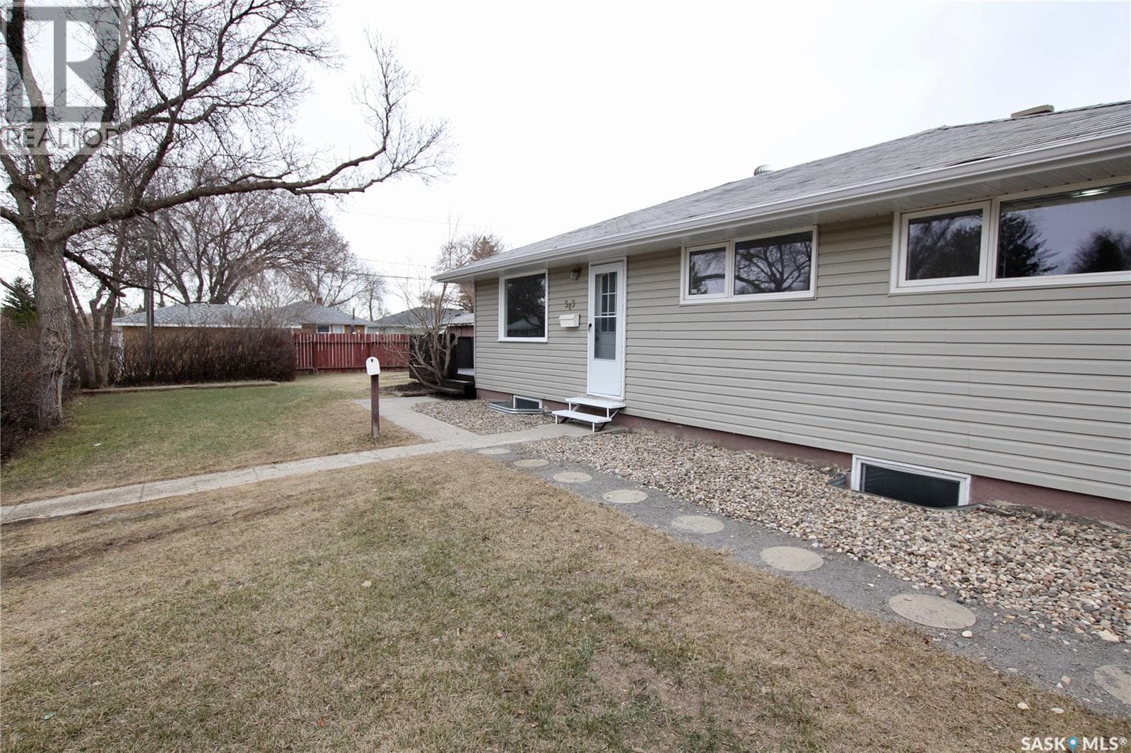 303 Royal STREET — photo 2