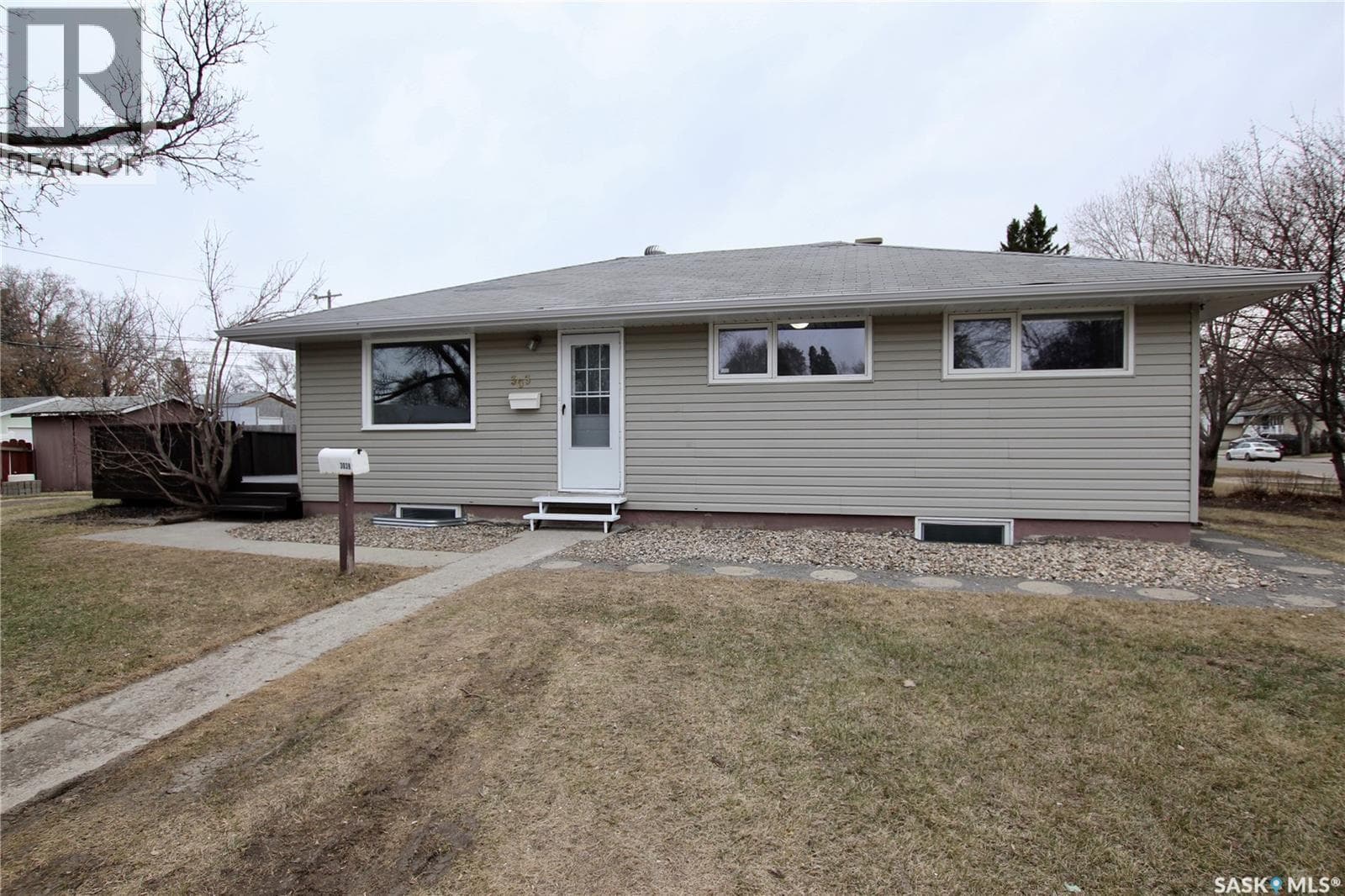 303 Royal STREET — photo 3