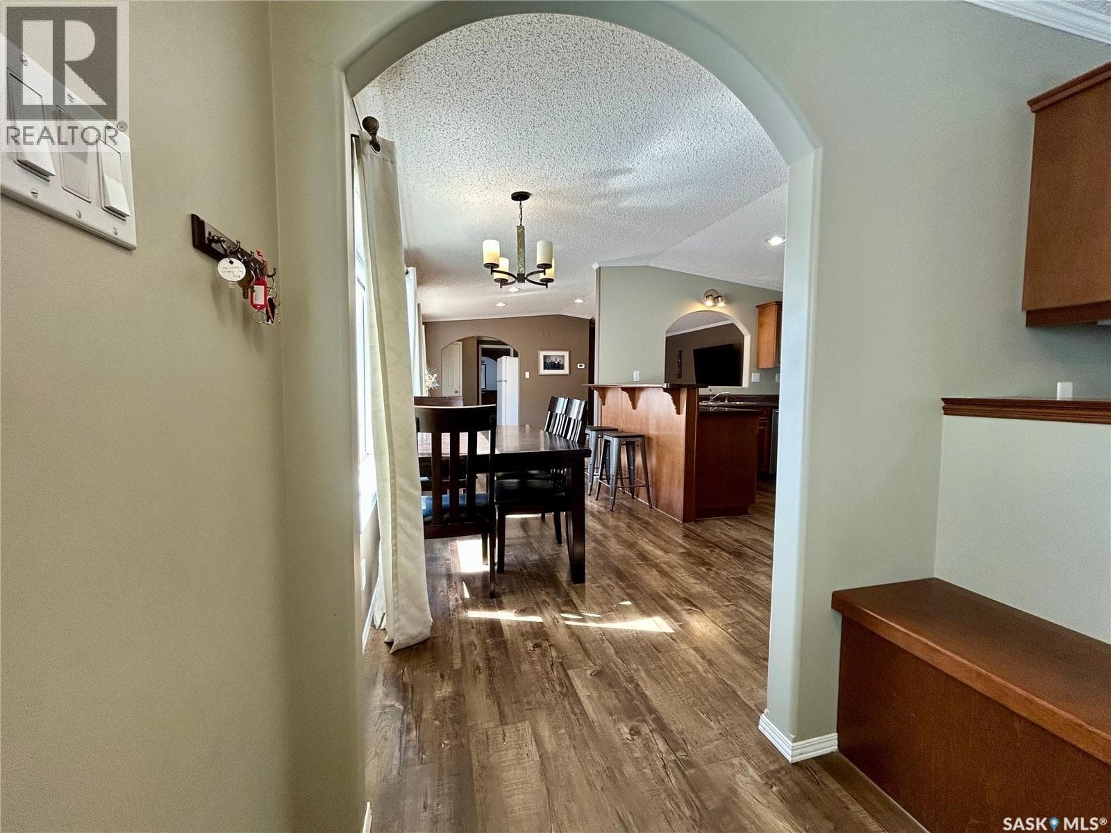 607 Beharrel STREET — photo 4
