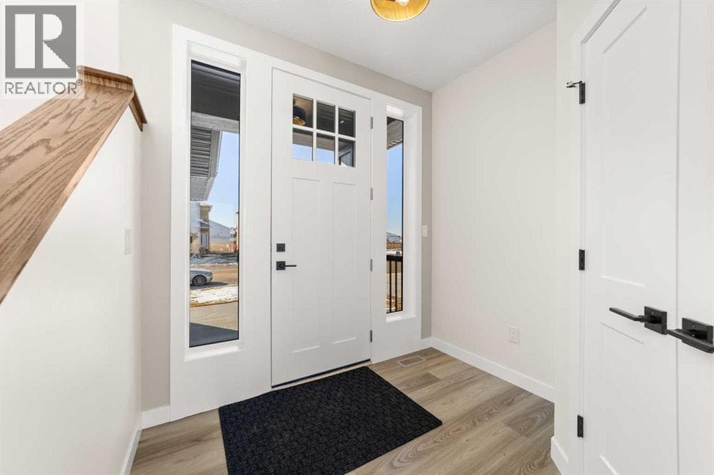 71 Vincent Crescent — photo 3