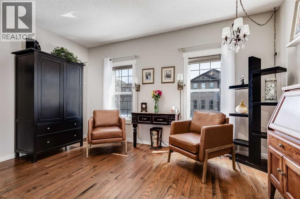 2 Elgin Meadows Green SE — photo 4