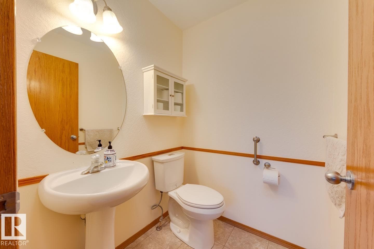 3 bed 3 bath single family at 10816 67 AV NW — $550,000 — photo 12