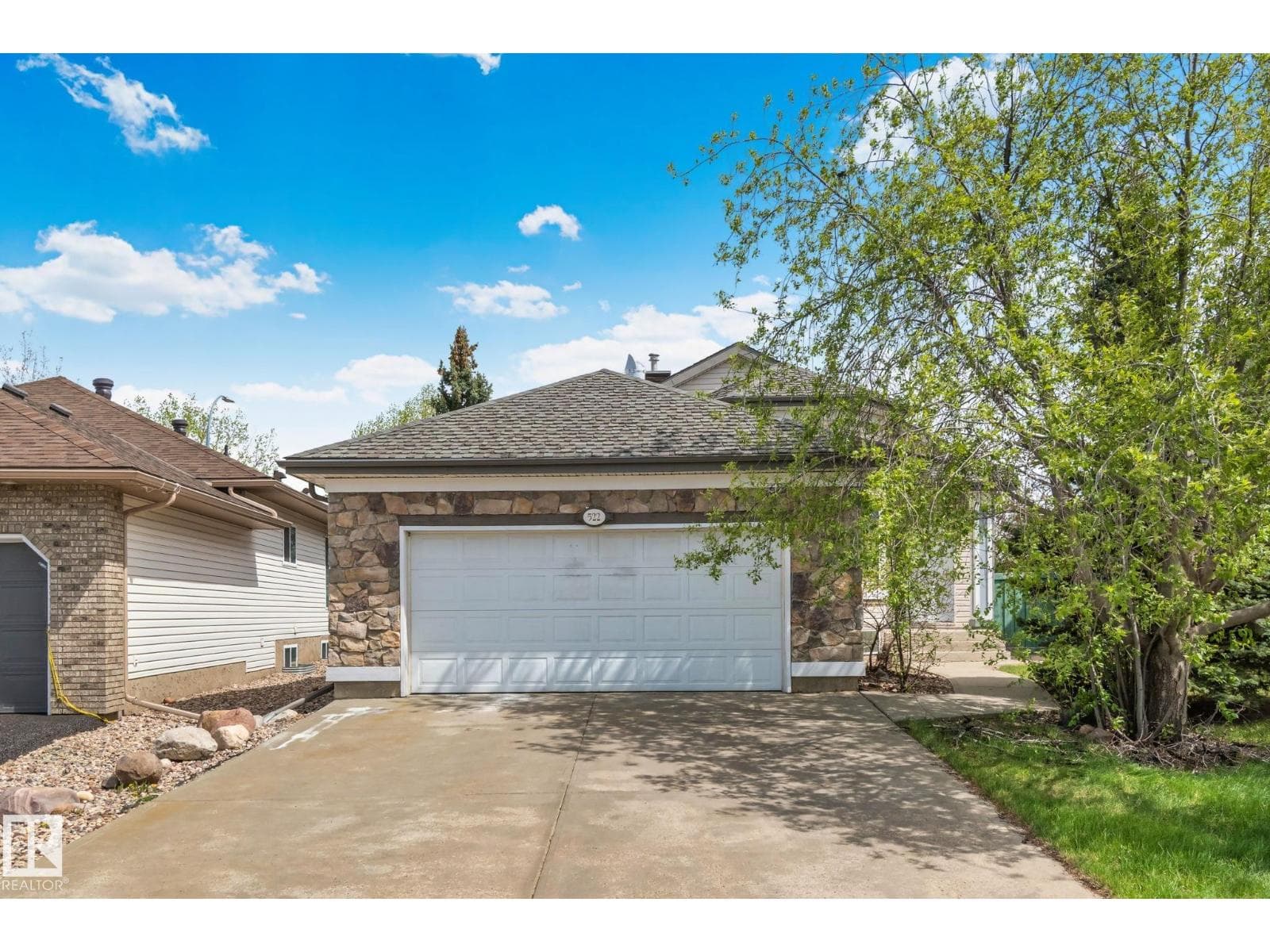 522 HUNTERS WY NW