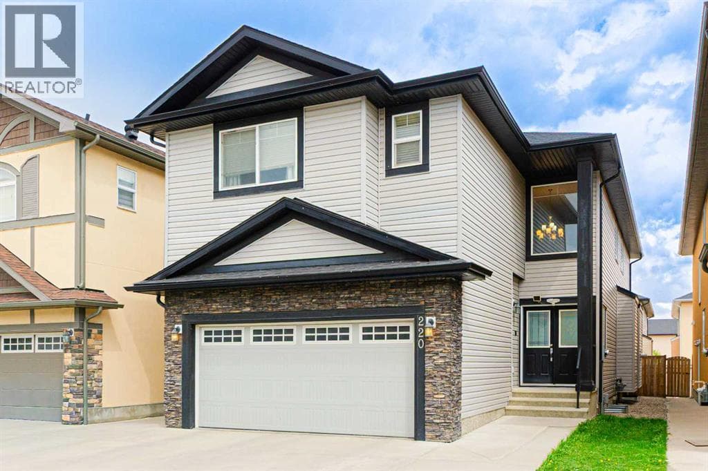 220 Saddlelake Drive NE — photo 2