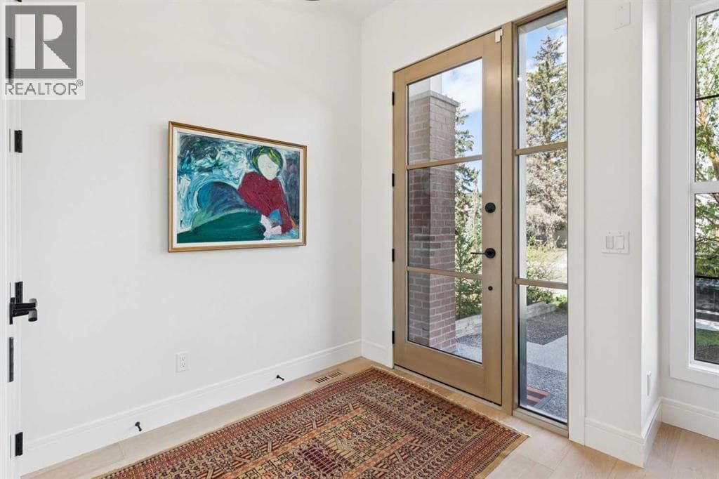 534 35A Street NW — photo 3