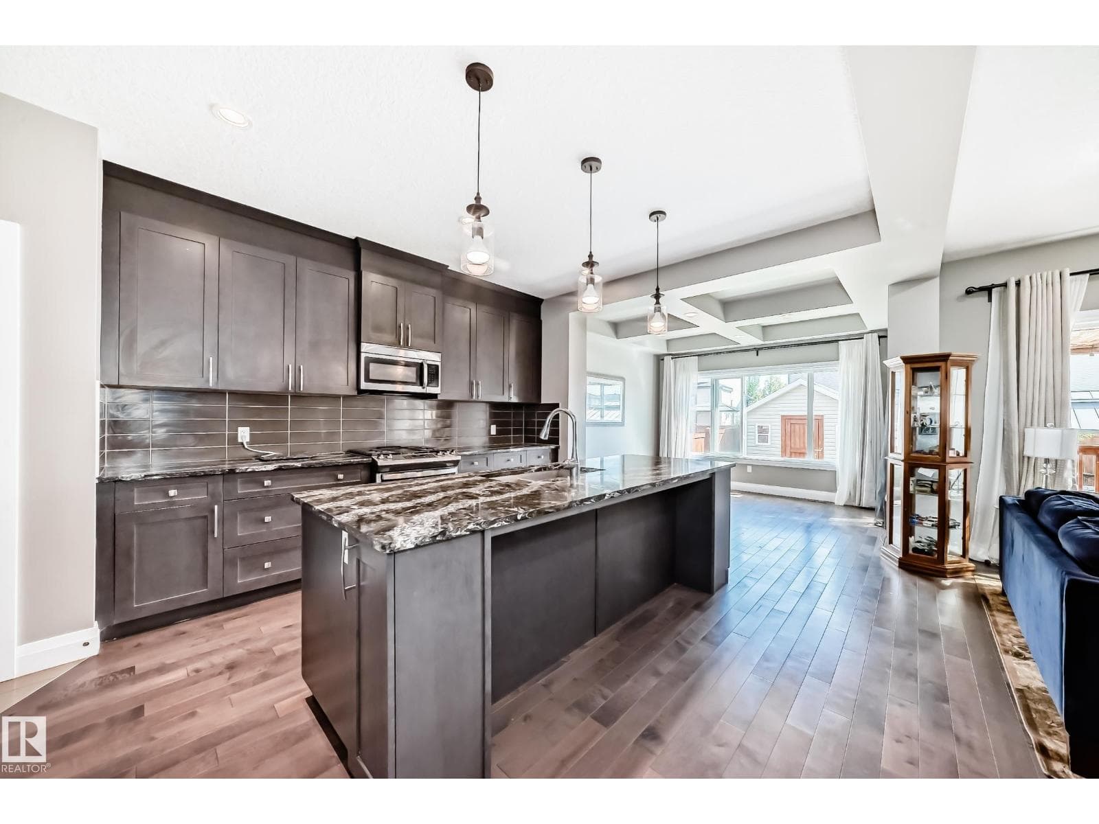 4155 CHARLES LI SW — photo 3