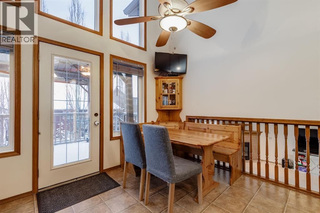 4 bed 4 bath single family at 45 Thornfield Close SE — $625,000 — photo 10