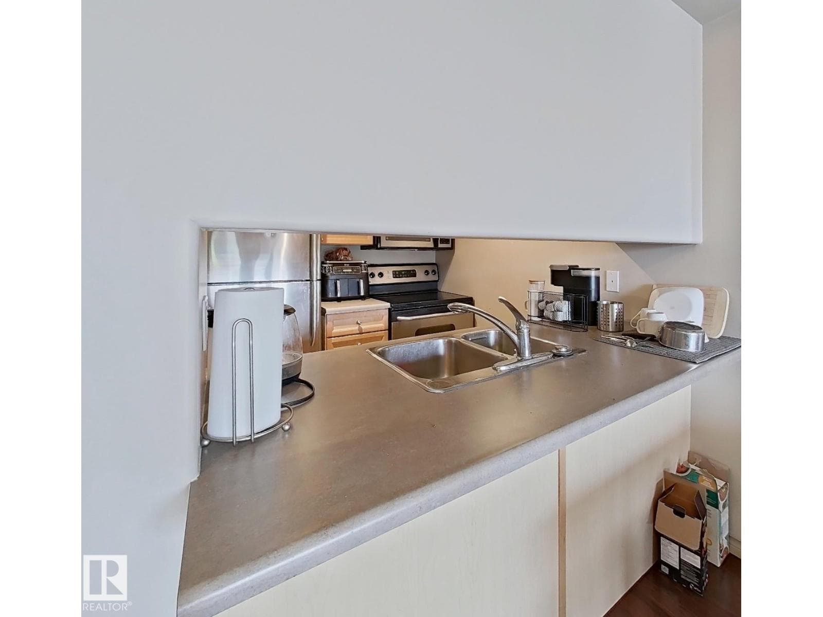 #707 10319 111 ST NW NW — photo 4
