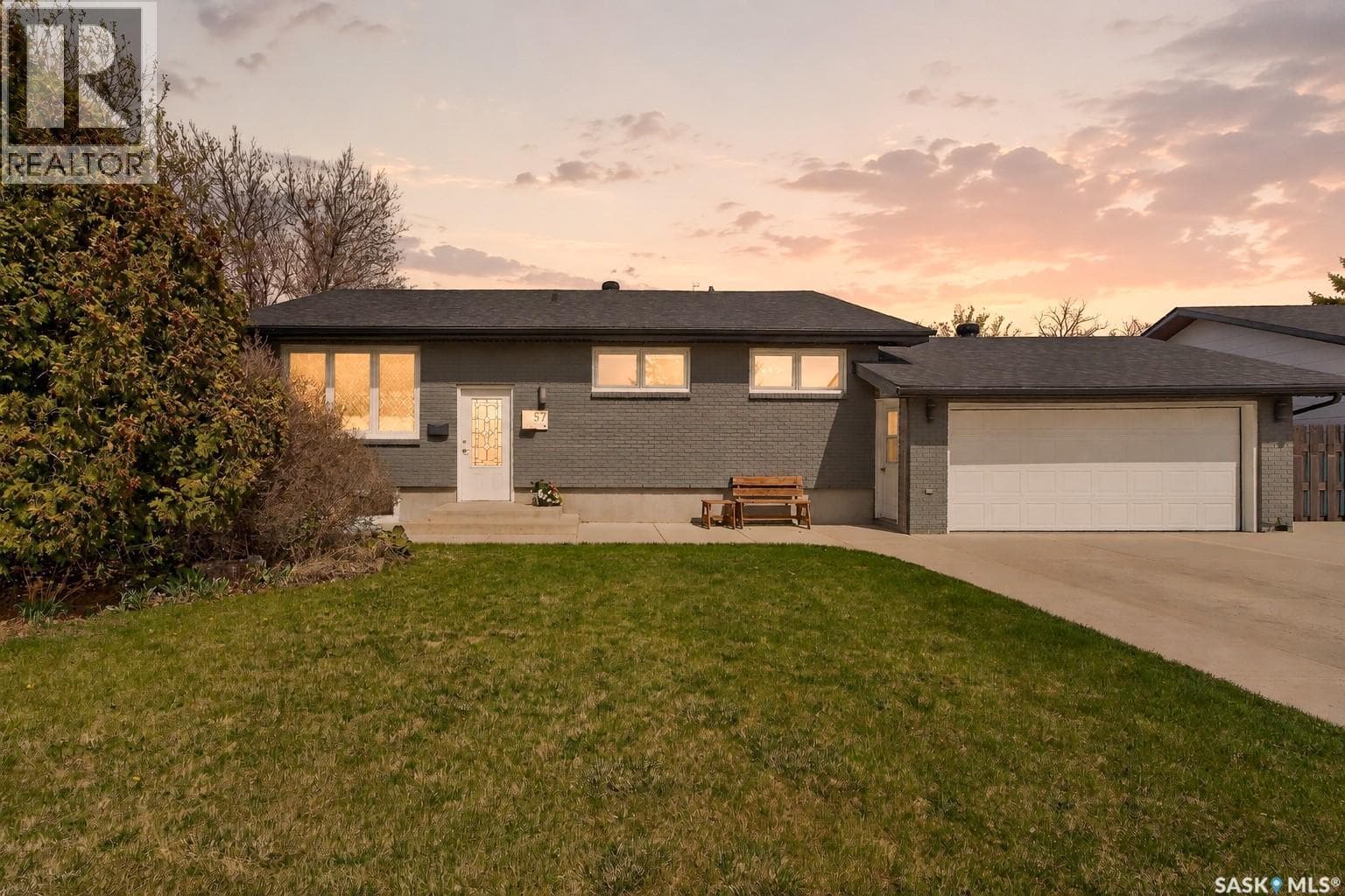 57 Daisy CRESCENT