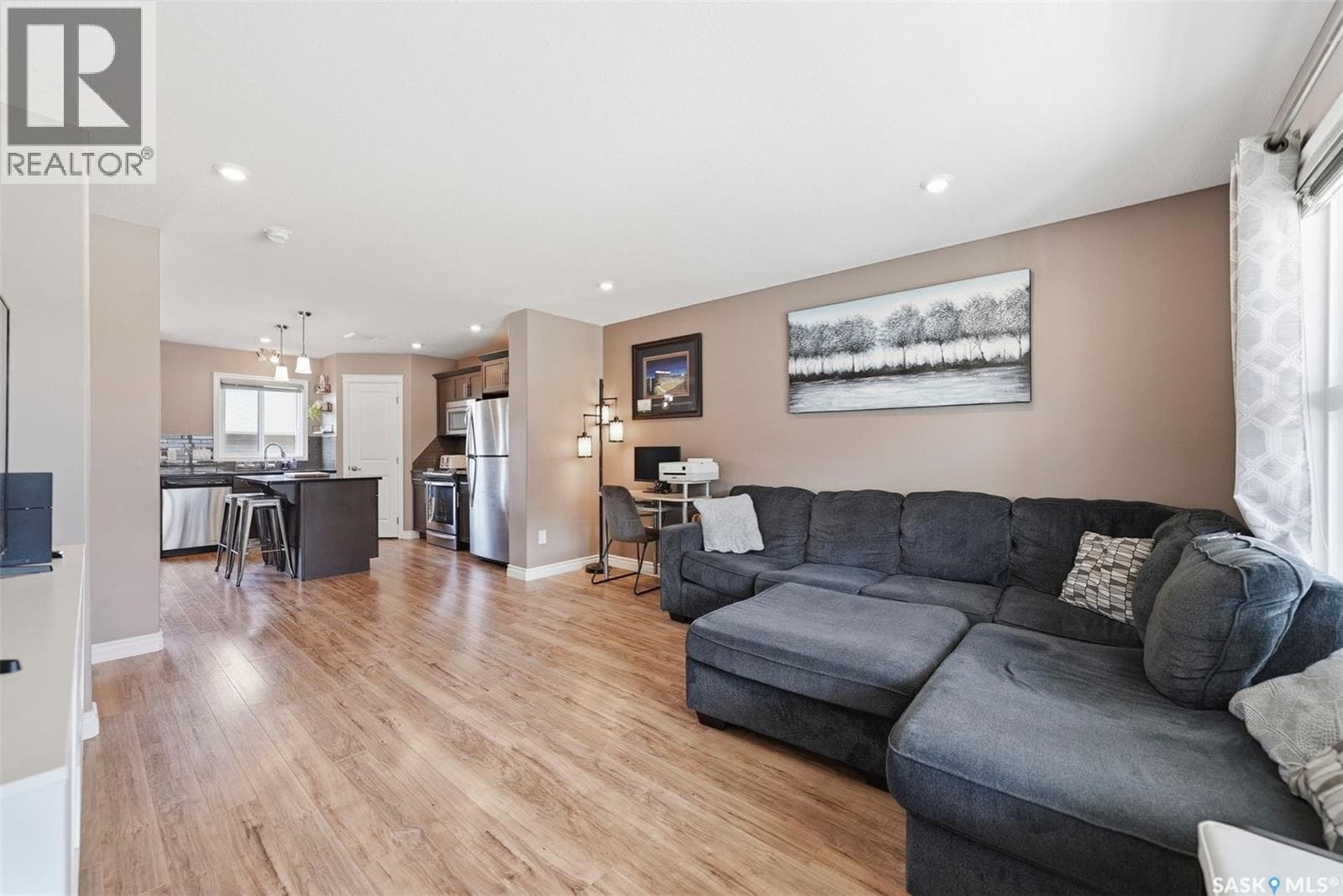 424 Maningas BEND — photo 3