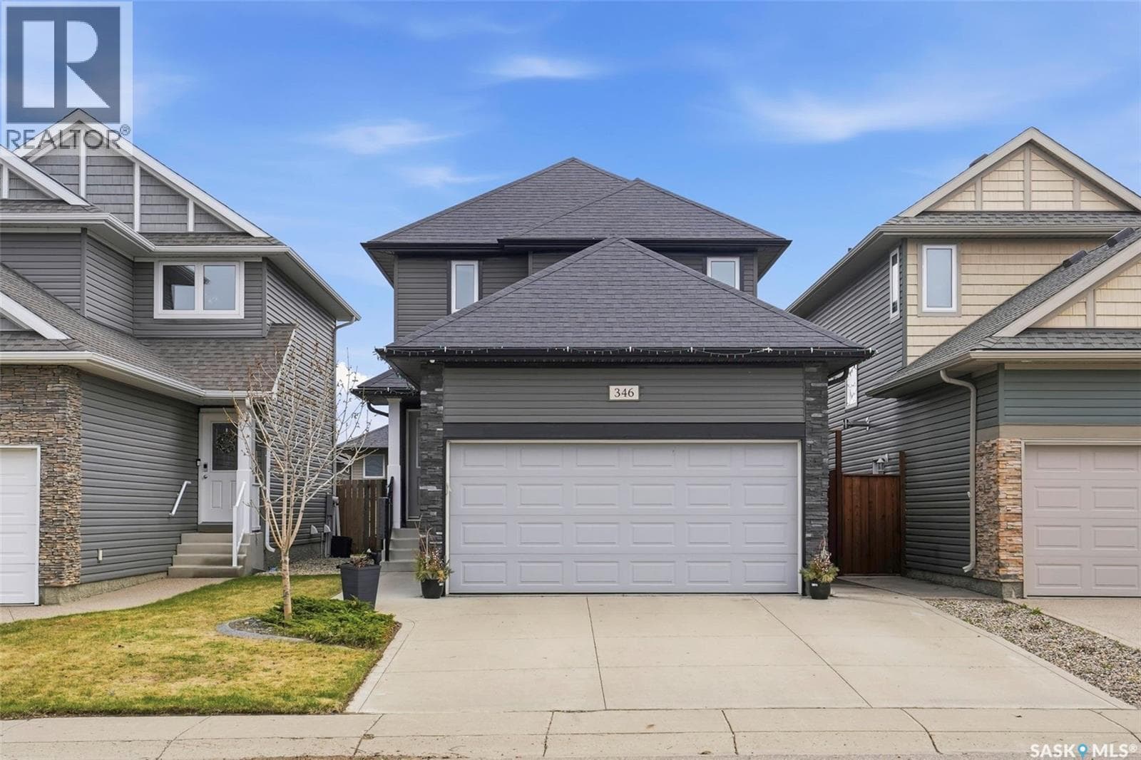 346 Dickson CRESCENT