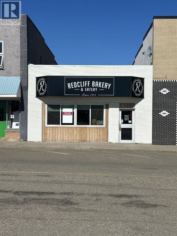 8 3 Street SE