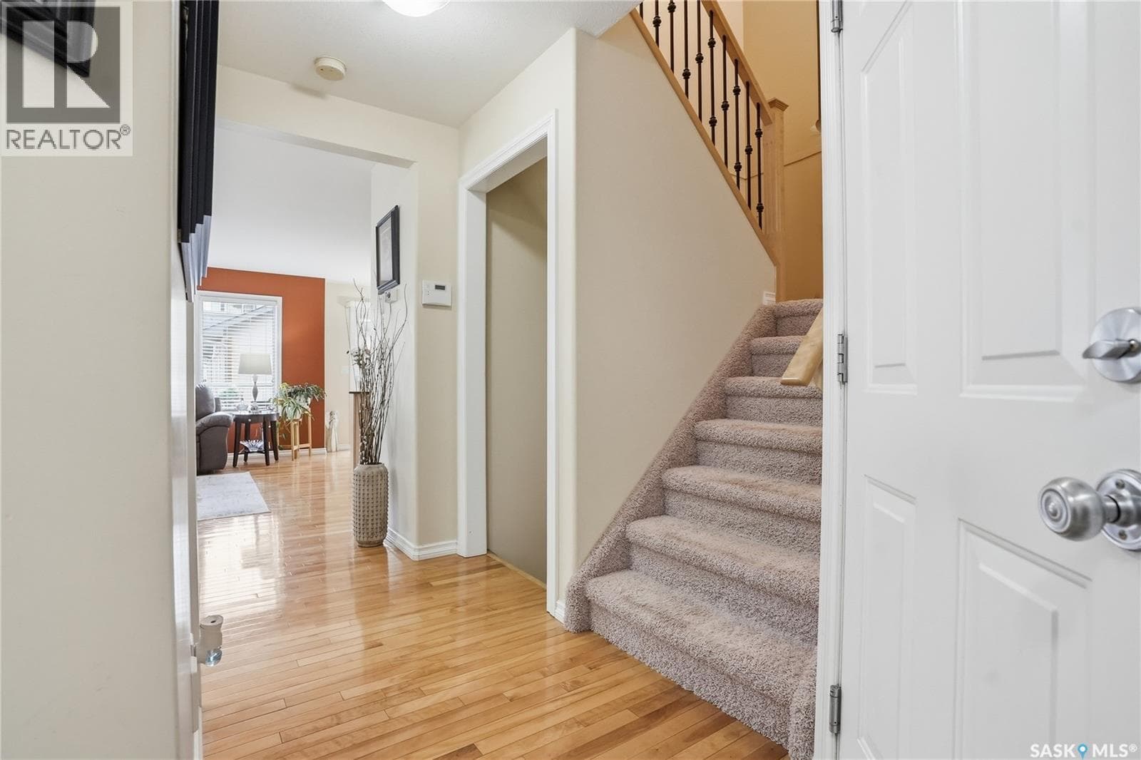 1 118 Pawlychenko LANE — photo 5