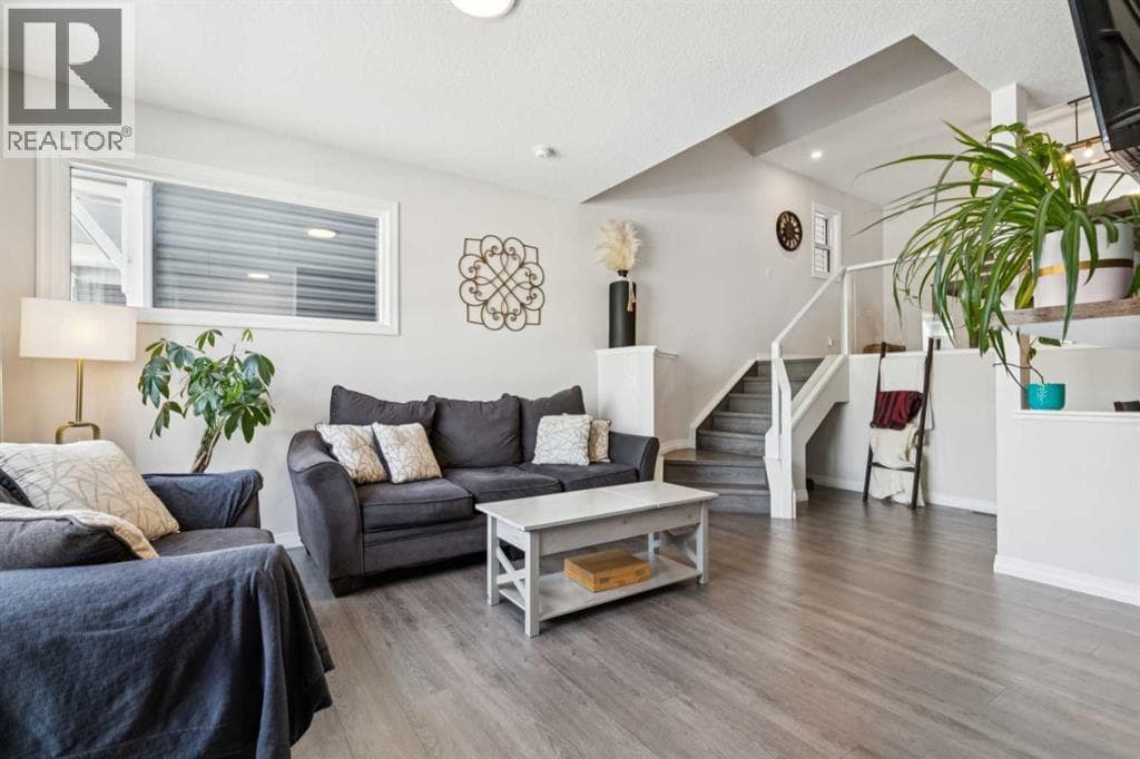 69 Lavender Road SE — photo 2