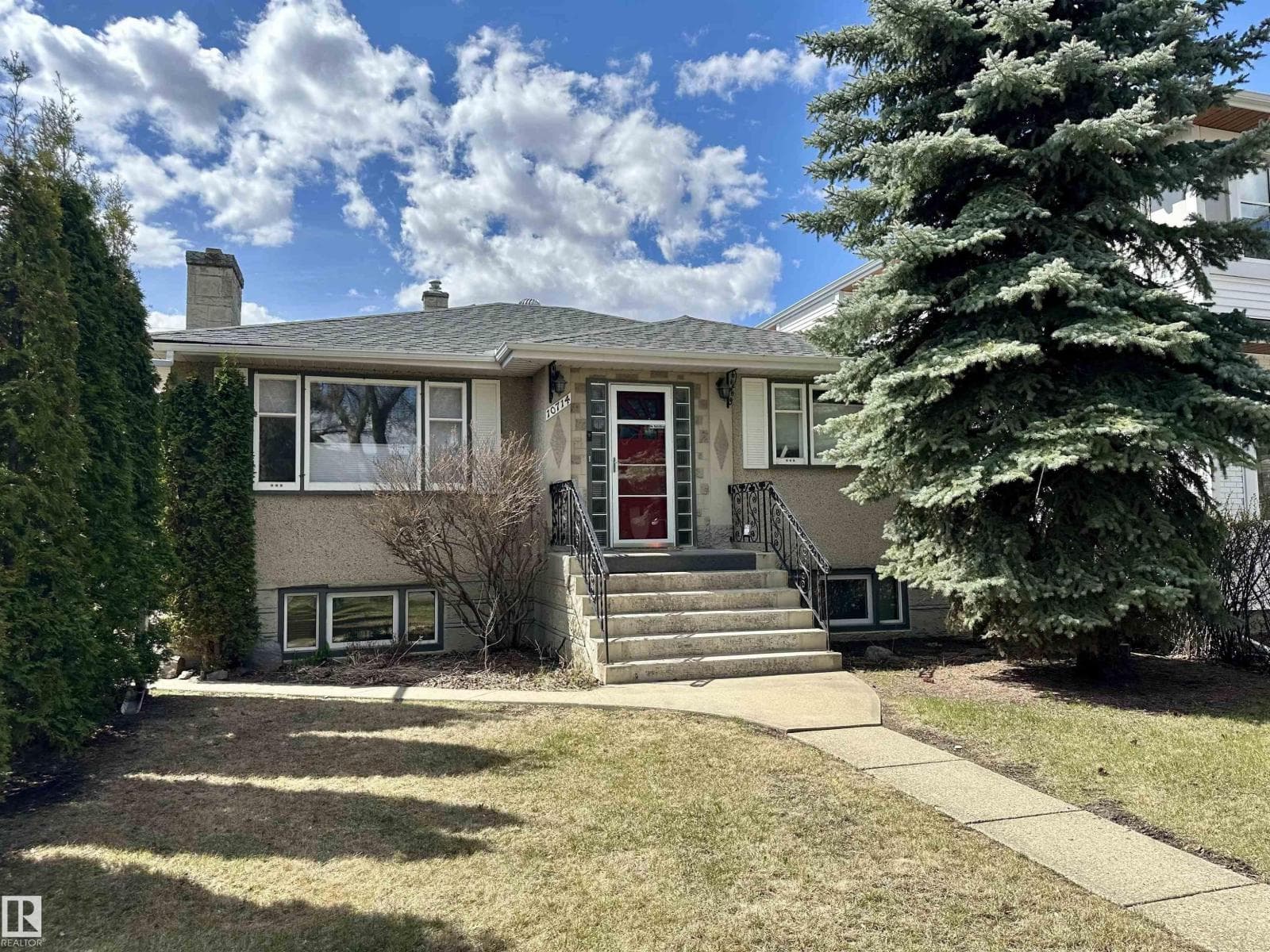 10714 128 ST NW