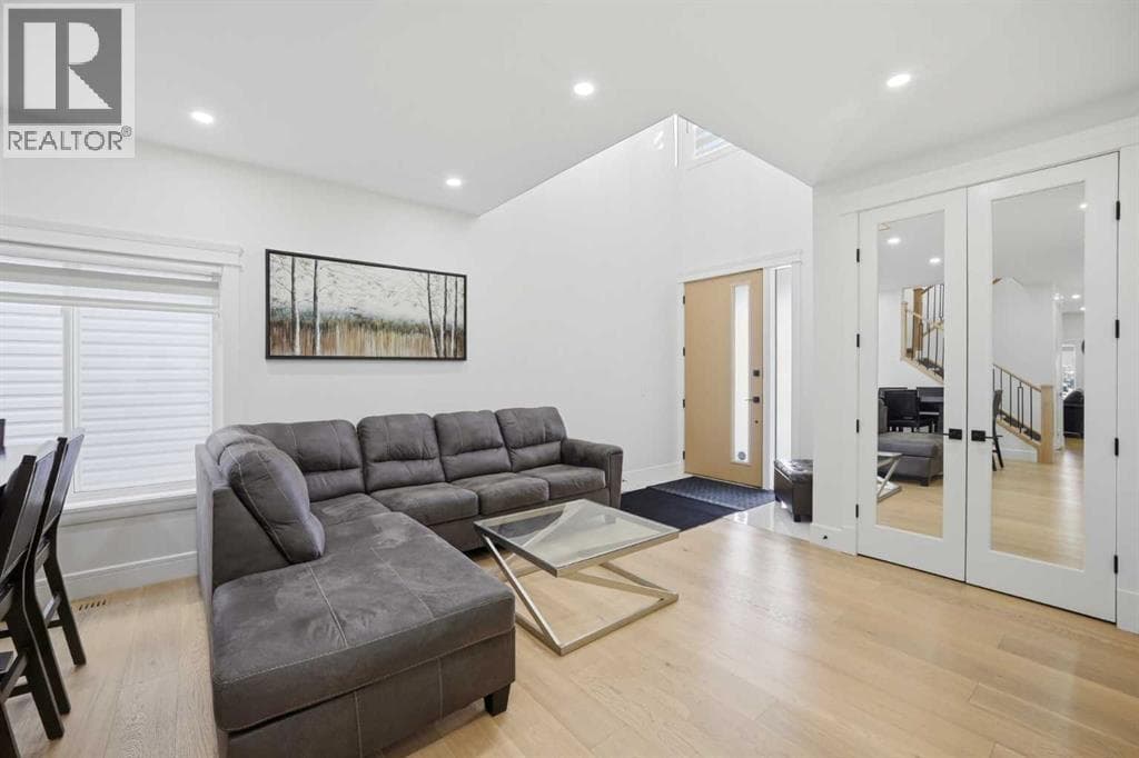 15 Saddlecrest Link NE — photo 4