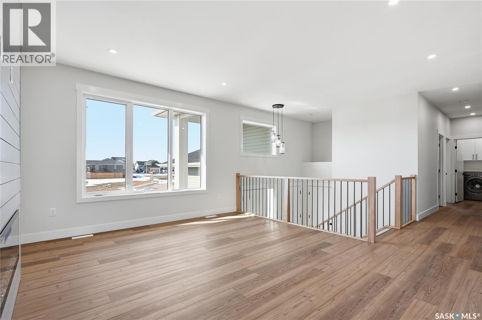 814 Ballesteros CRESCENT — photo 5