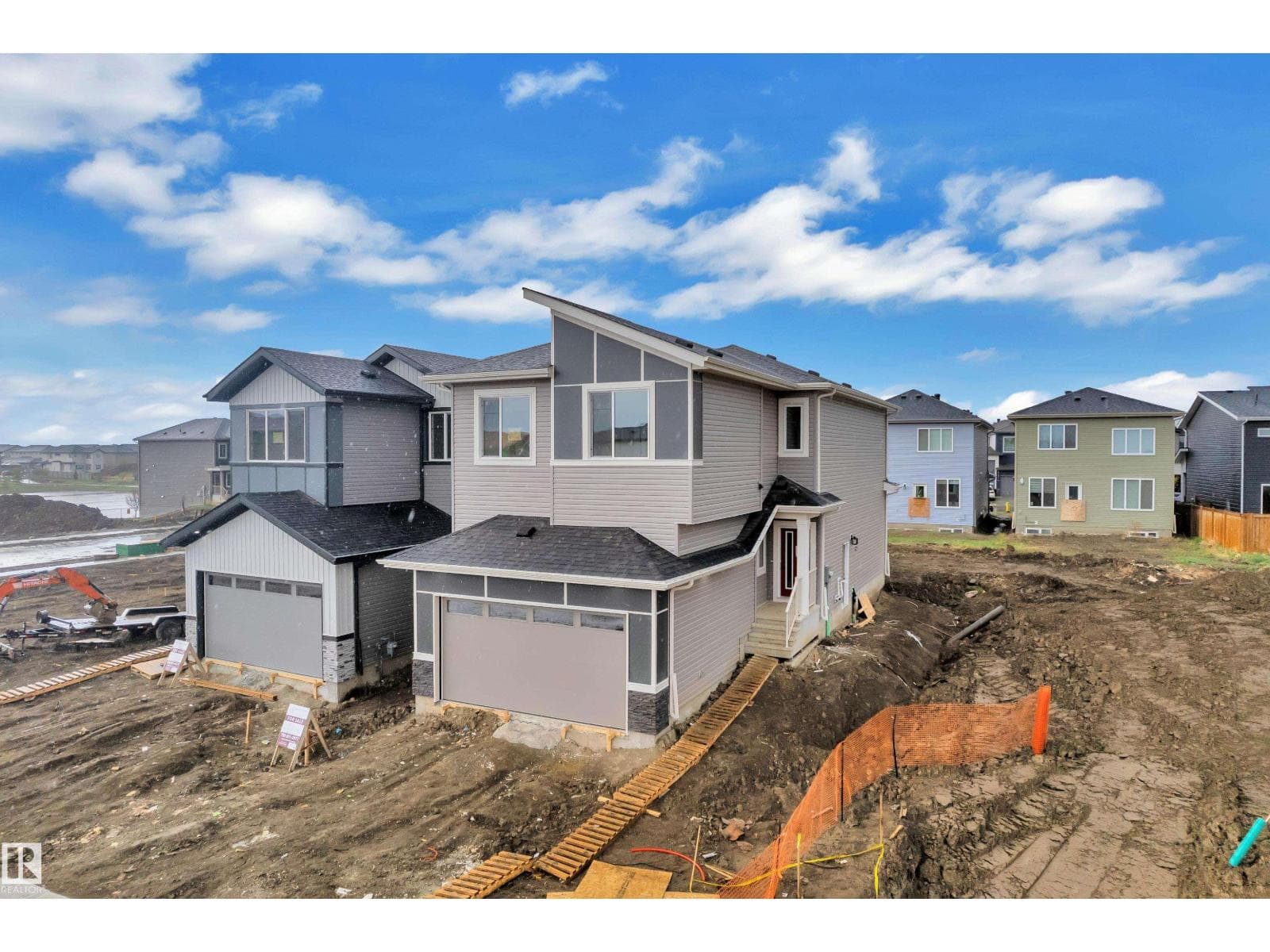 6226 45 AV — photo 2