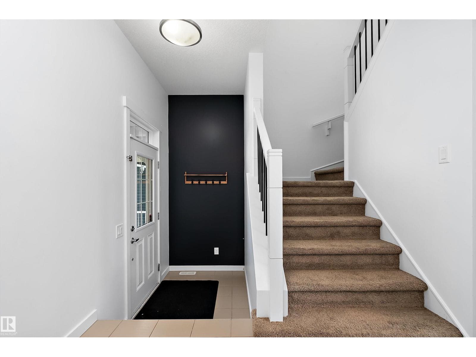 95 SHEPPARD WY — photo 3