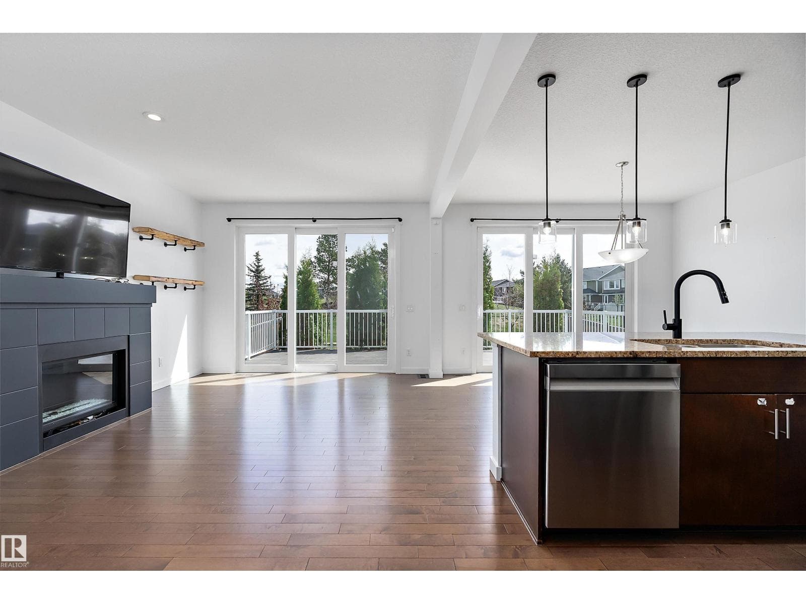 95 SHEPPARD WY — photo 4